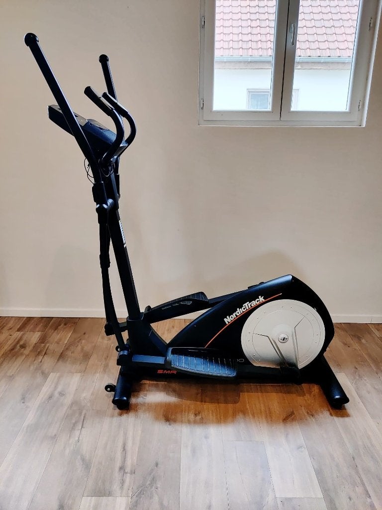 Vélo elliptique Nordic Track E400 - Bon état, Enlèvement, Comme neuf, Bras, Vélo elliptique