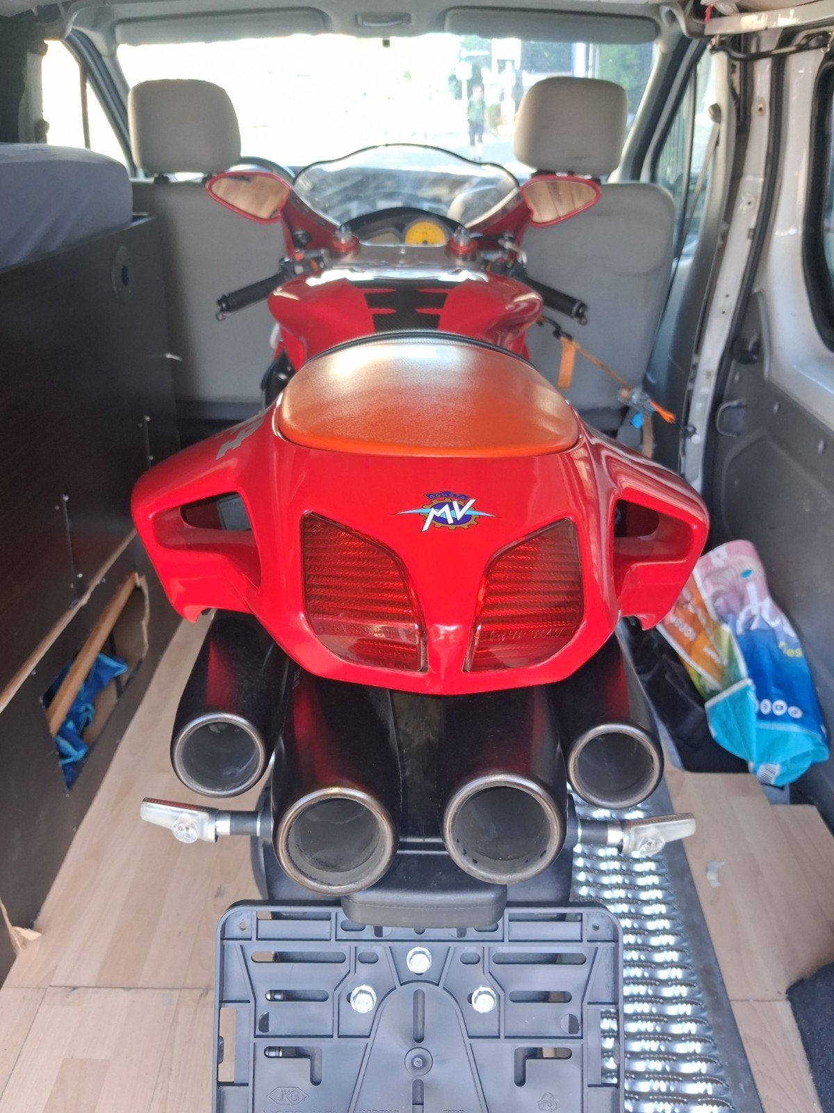 Transport van motorfietsen, Motoren, Particulier