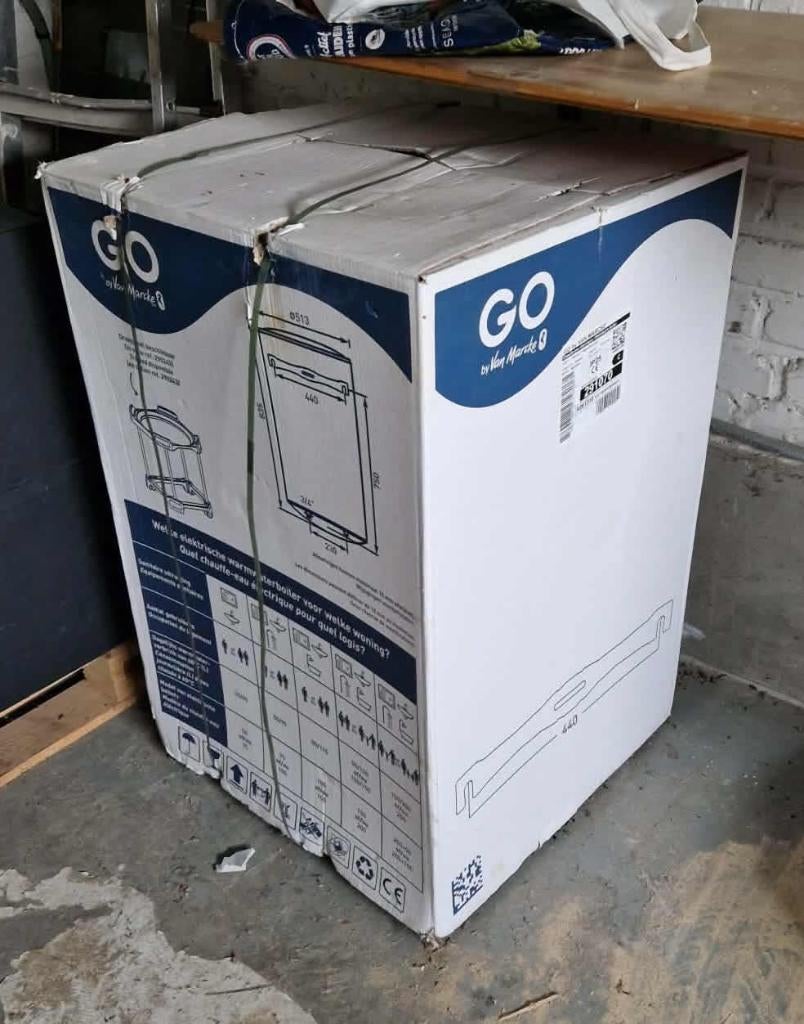 Boiler électrique 100L - Neuf dans sa boîte, Bricolage & Construction, Chauffe-eau & Boilers, Neuf, Boiler, 100 litres ou plus