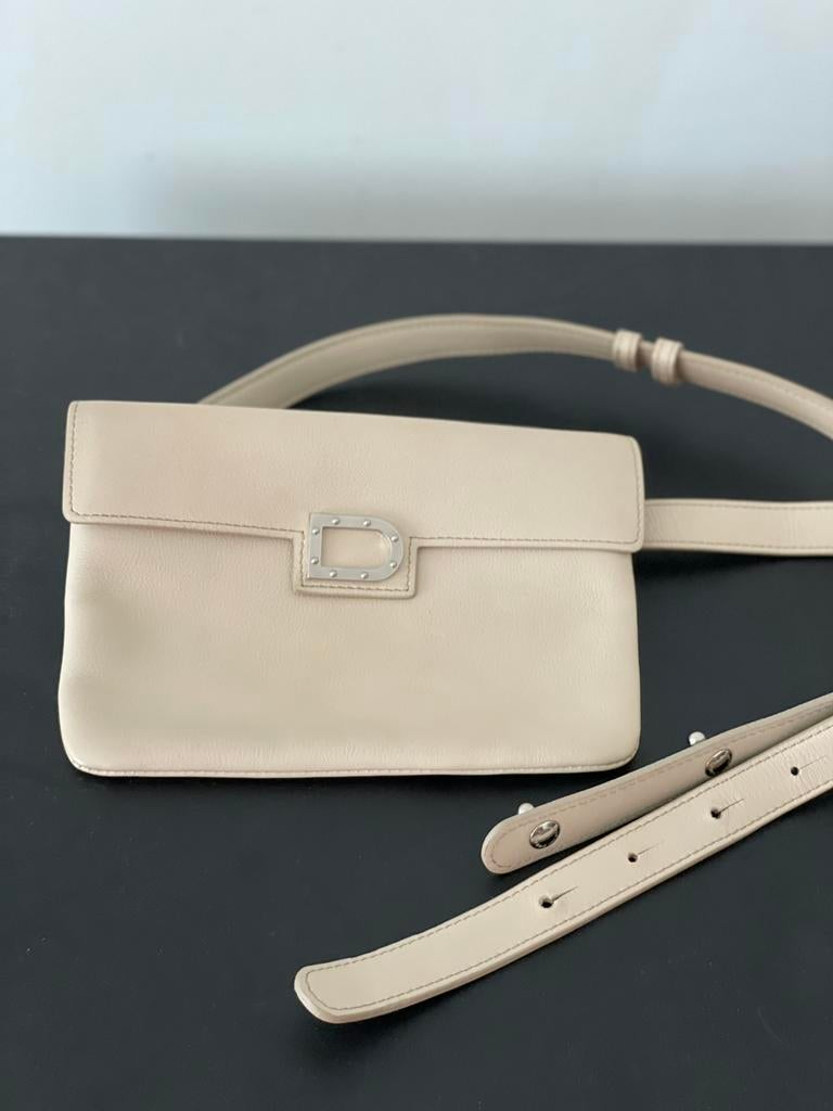 Sac à taille Delvaux - beige, Bijoux, Sacs & Beauté, Enlèvement ou Envoi, Comme neuf, Beige, Sac à main