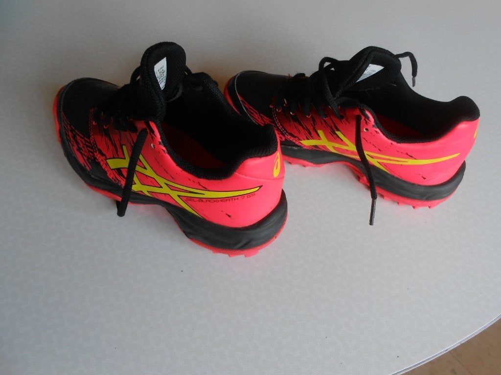 Chaussures de sport Asics, taille 32.5, Enlèvement ou Envoi, Autres couleurs, Porté, Chaussures de sport