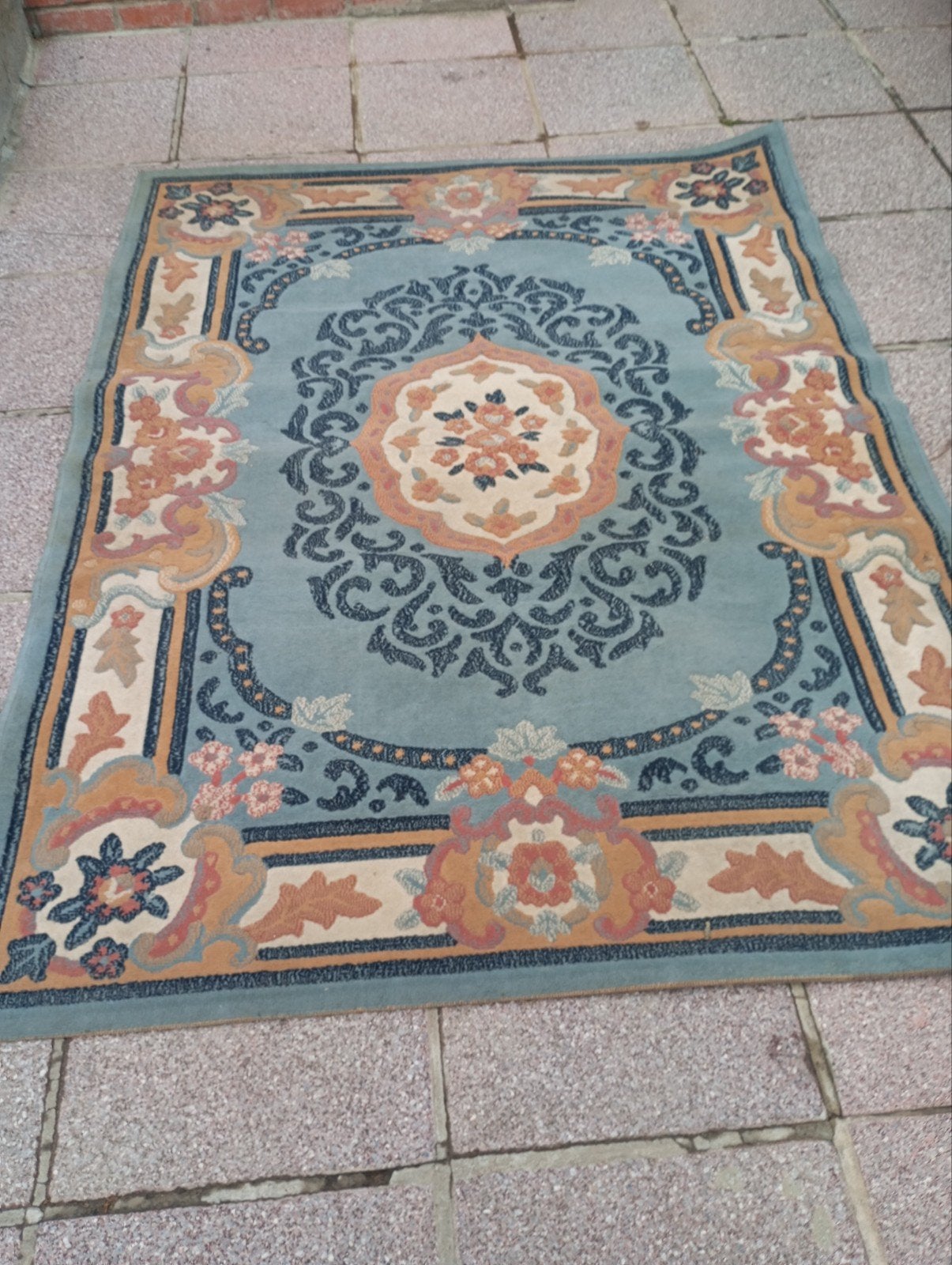 tapis sur chatelineau, Maison & Meubles, Enlèvement