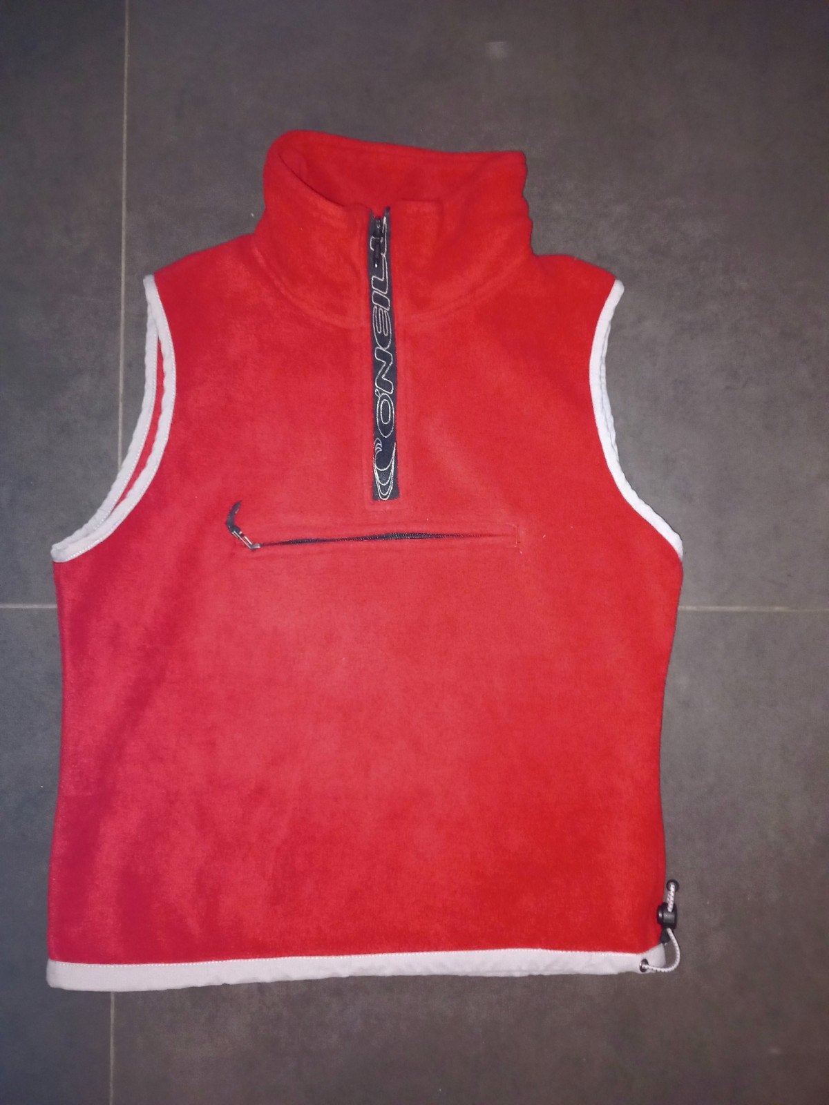 Gilet pour le corps - 🎀 - O'Neill - taille M -> 4€, Vêtements | Femmes, Blousons sans Manches, Rouge, Taille 38/40 (M), Comme neuf
