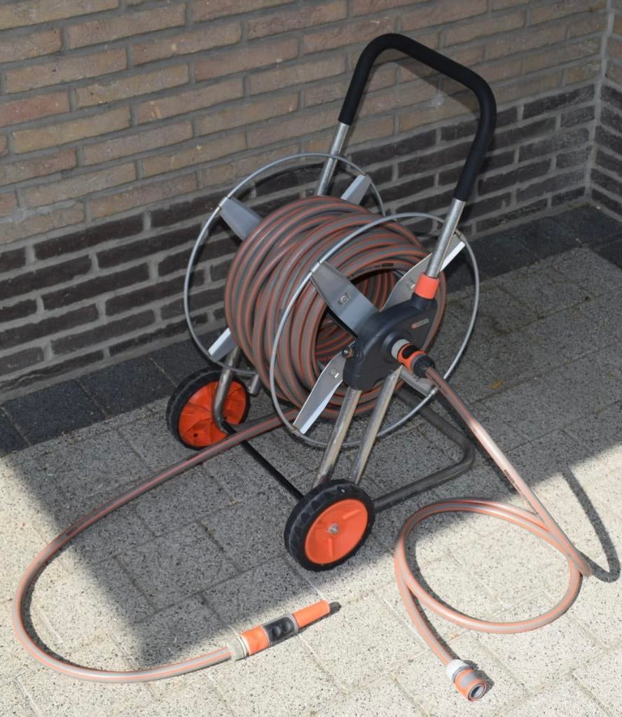 Gardena Slangenwagen met Tuinslang 30 meter – Goede Staat, Ophalen, Gebruikt, Tuinslang