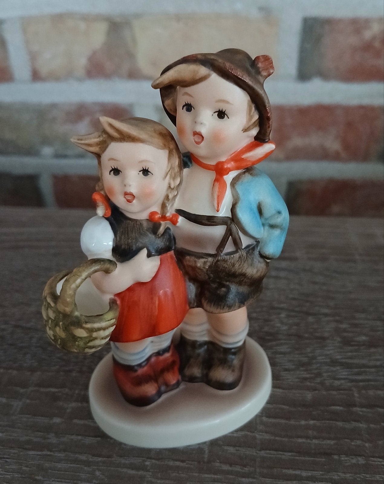 Hummel nr. 94 3/0 - Surprise - 10 cm - TMK 6, Ophalen of Verzenden, Zo goed als nieuw, Hummel
