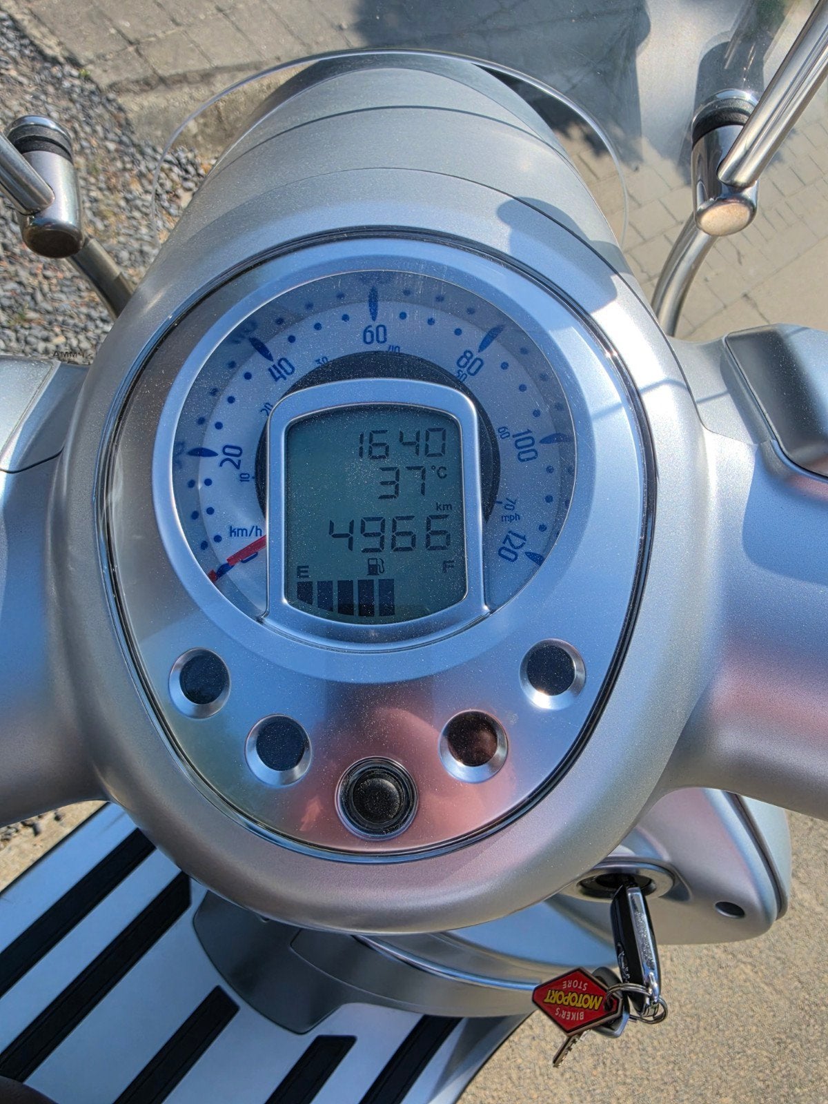 Prachtige peugeot django 125cc aan 50%, Ophalen