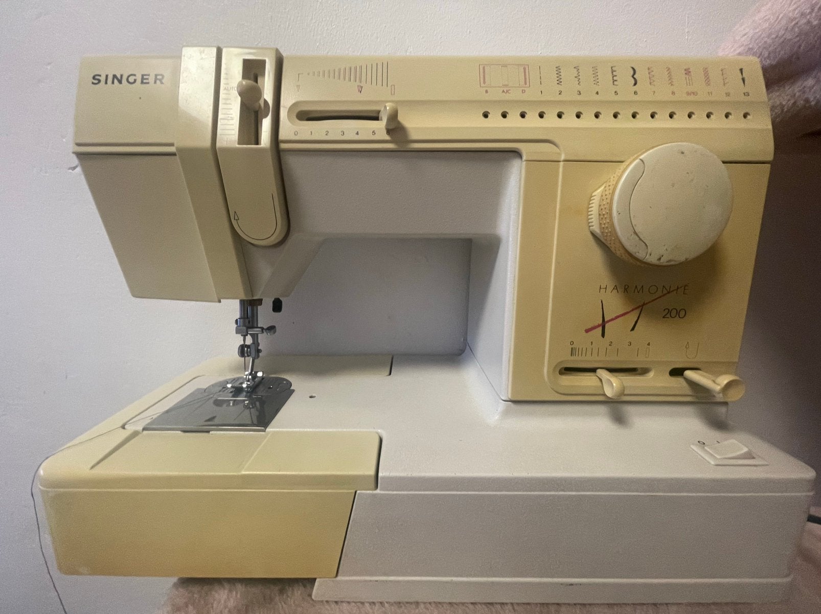 Machine à coudre Singer Harmonie 200 comme neuve, Enlèvement