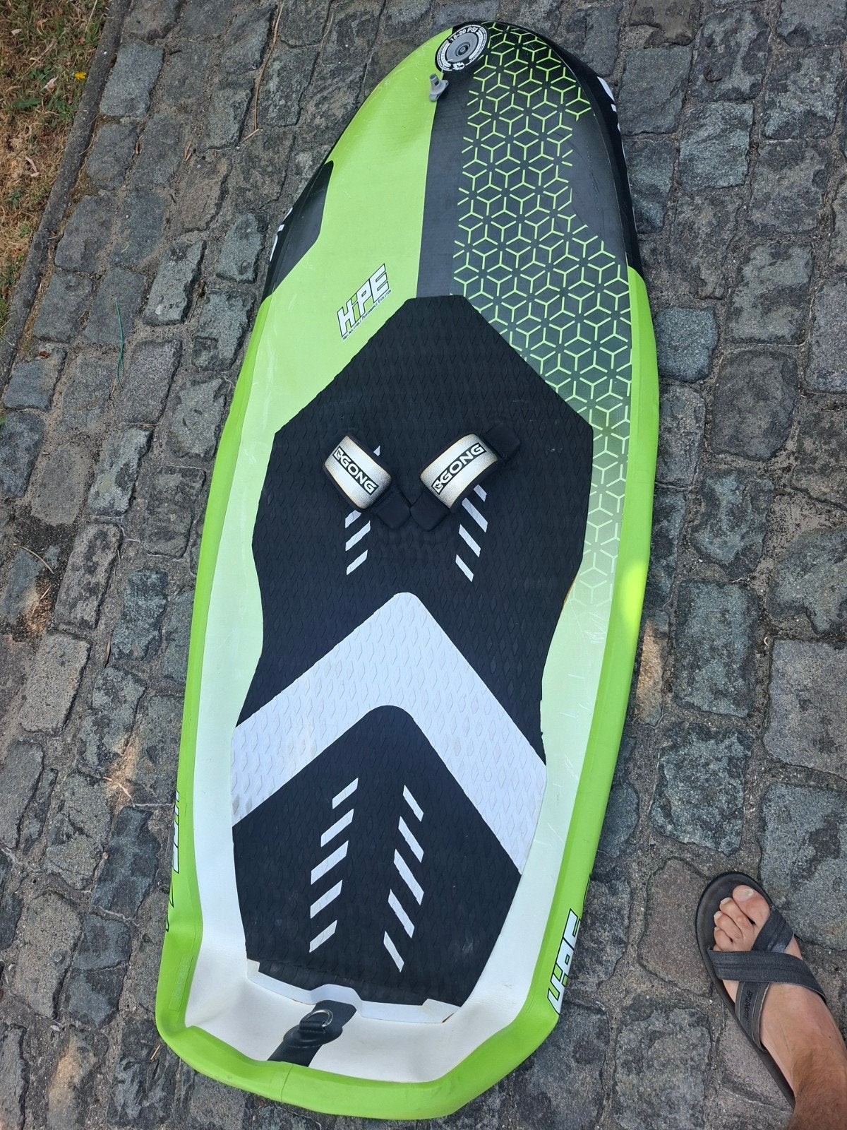 gong hipe 170L met foil aztron 1650, Sports nautiques & Bateaux, Enlèvement