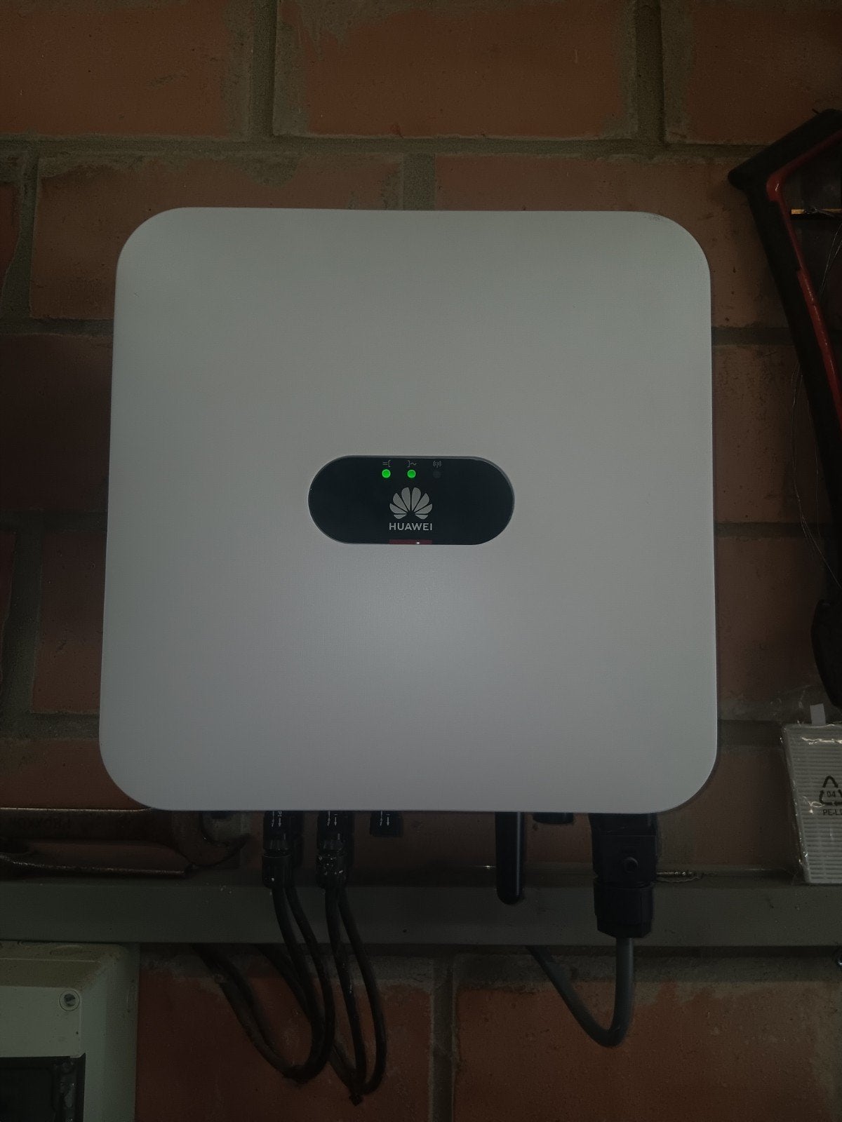 HUAWEI omvormer voor zonnepanelen, Doe-het-zelf en Bouw, Zonnepanelen en Toebehoren, Ophalen