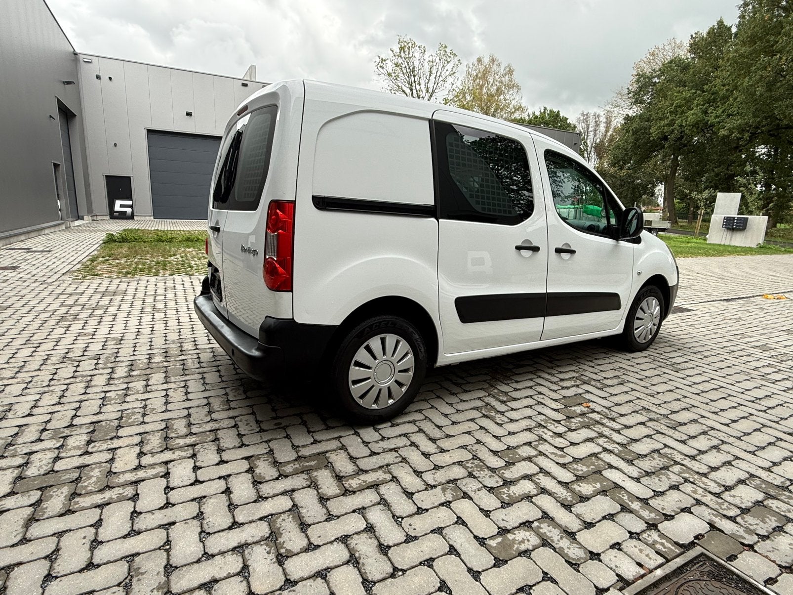 Citroen berlingo 1.6hdi|airco|cruisecontrol|euro5|gvv, Auto's, Voorwielaandrijving, Stof, 4 cilinders, Citroën