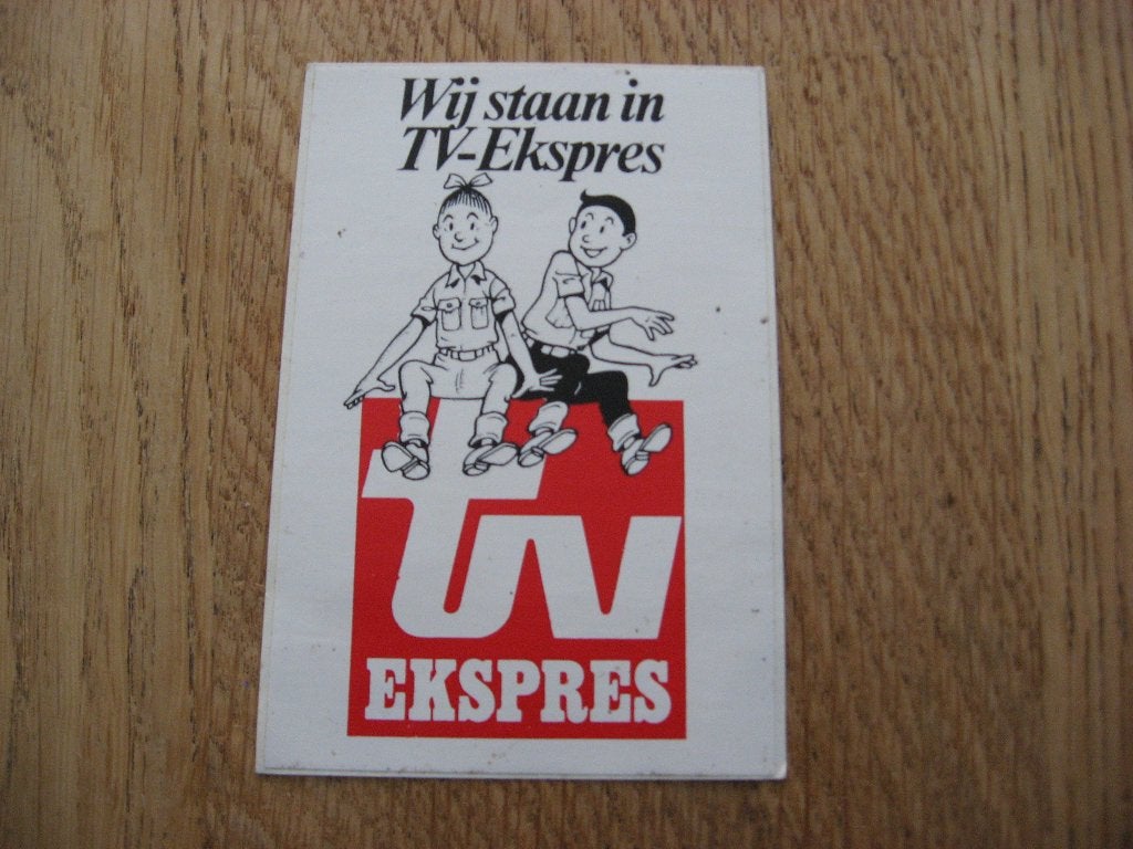 Sticker Wij staan in TV-Ekspres Suske en Wiske, Verzamelen, Ophalen of Verzenden, Suske en Wiske, Nieuw, Plaatje, Poster of Sticker