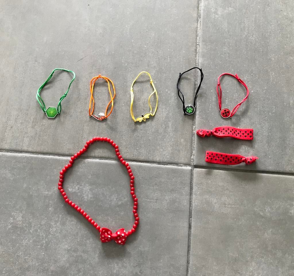 Ladybug armbanden en ketting, Ophalen, Zo goed als nieuw