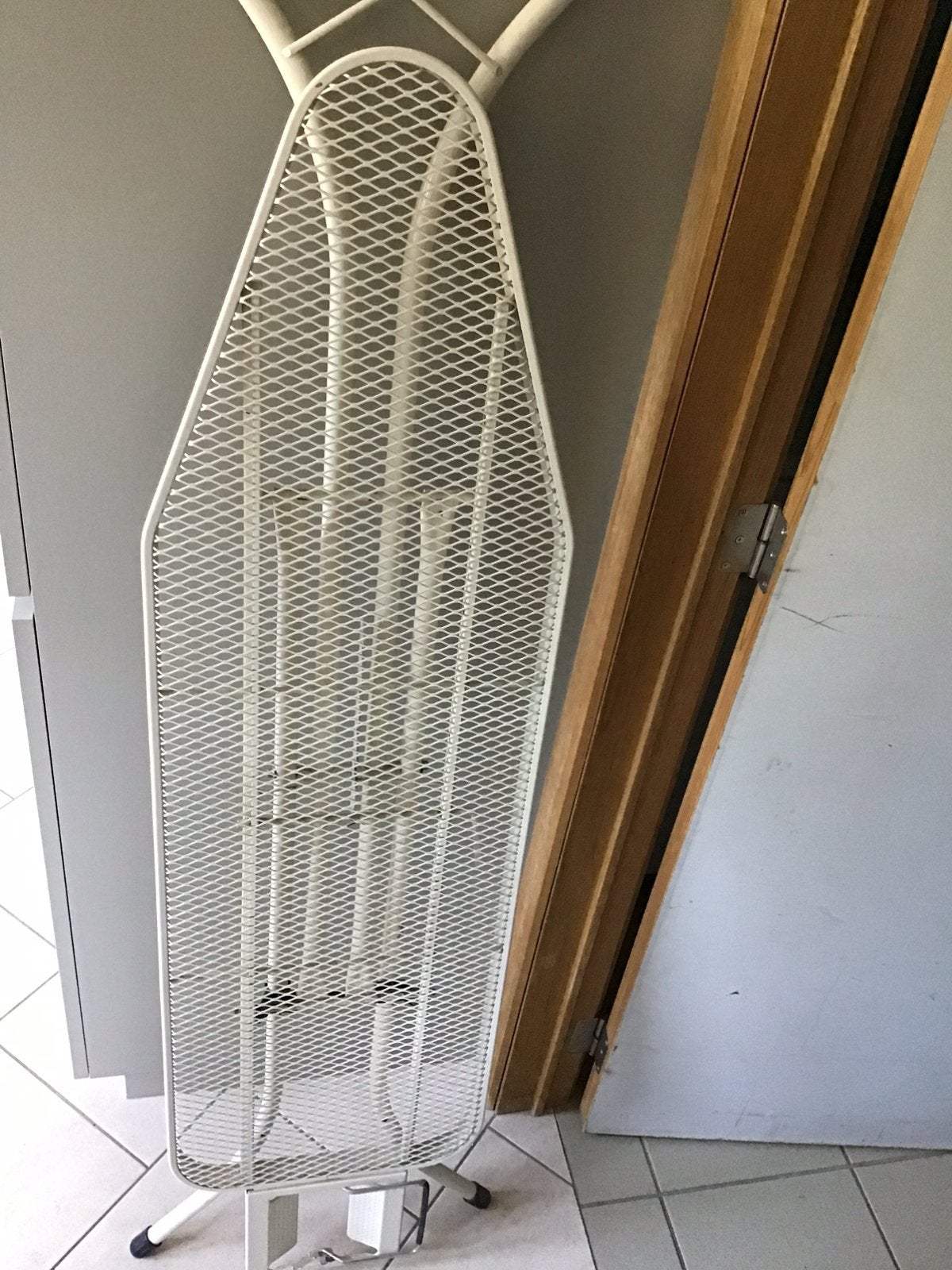 Planche et 3 housses à repasser Brabantia 8710755264641, Ophalen, Gebruikt, Strijkijzer met snoer