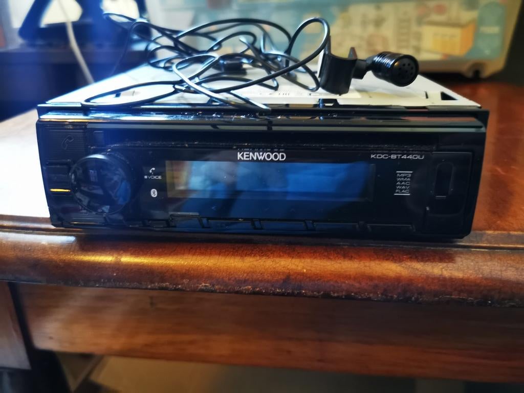 Auto radio