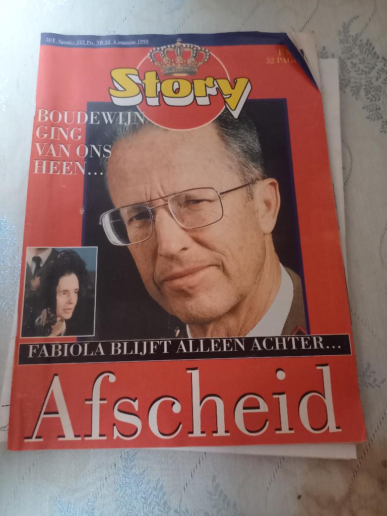 Kranten en tijdschriften :overlijden van koning Boudewijn., Verzamelen, Koningshuis en Royalty, Ophalen of Verzenden, Zo goed als nieuw