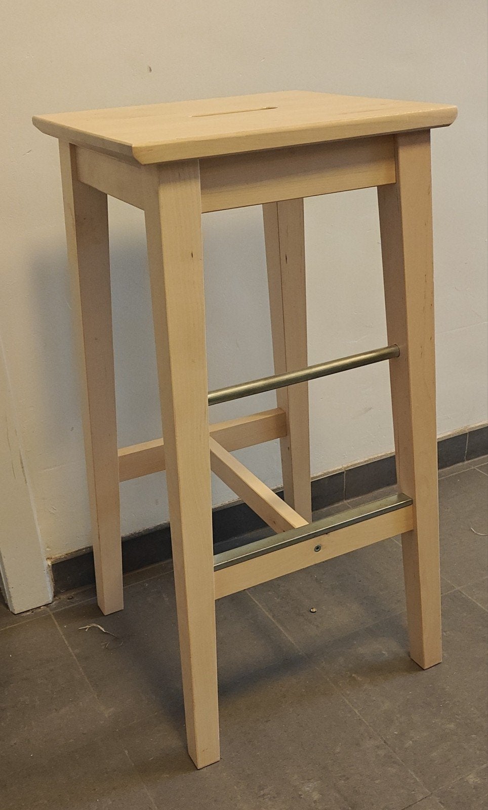2 tabourets de bar IKEA NILSOLLE, Enlèvement