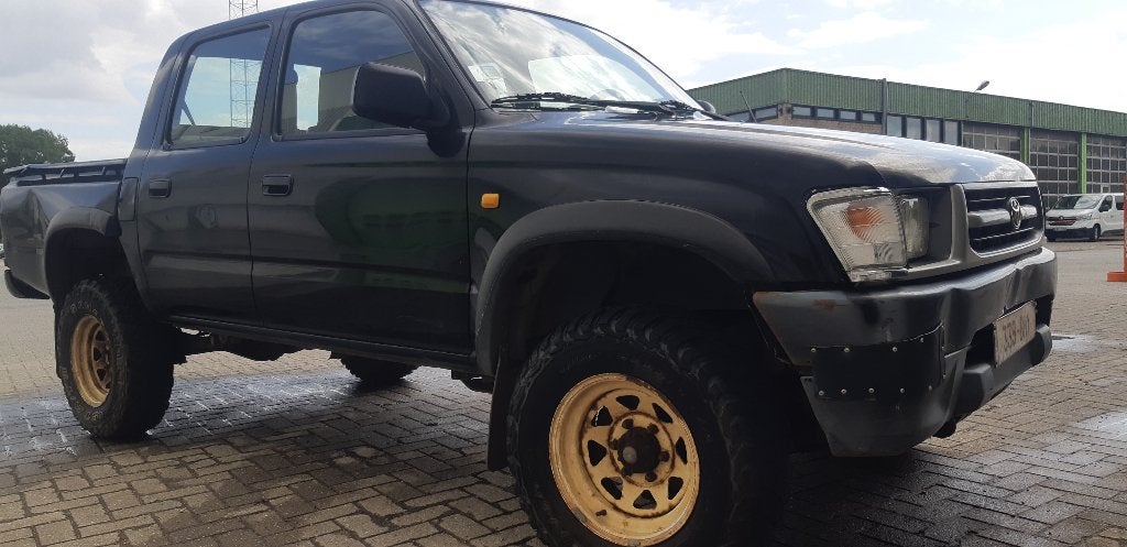 TOYOTA HILUX 4X4 1999 2.4TDIESEL AIRCO, Auto's, Toyota, Handgeschakeld, Particulier, 4x4, Hilux
