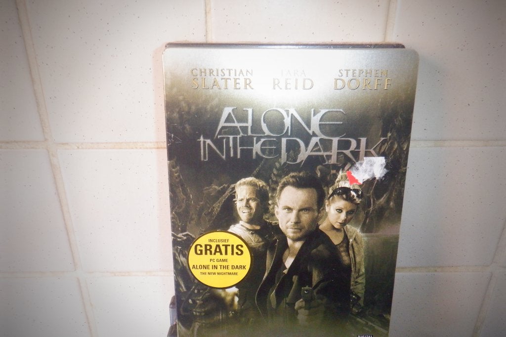 DVD +Gratis PC Game Alone In The Dark(4 DVD'S)Steel bOX., Cd's en Dvd's, Dvd's | Horror, Engels, Vanaf 16 jaar, Nederlands, Monsters