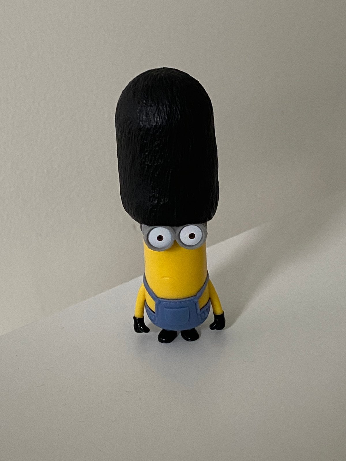 Minion als British Royal Guard 9 cm, Ophalen of Verzenden, Zo goed als nieuw