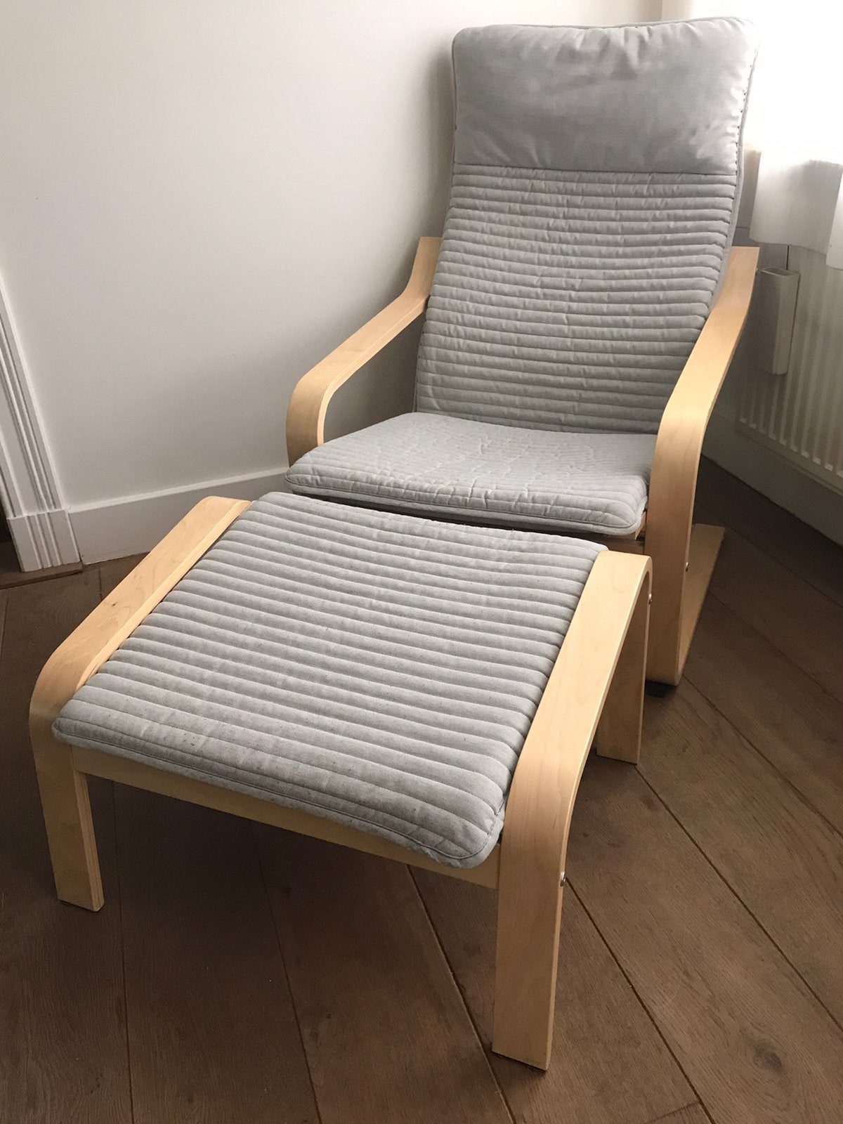 IKEA Poang Set zetel + voetbank naturel hout / licht grijs, Ophalen, Zo goed als nieuw, Hout