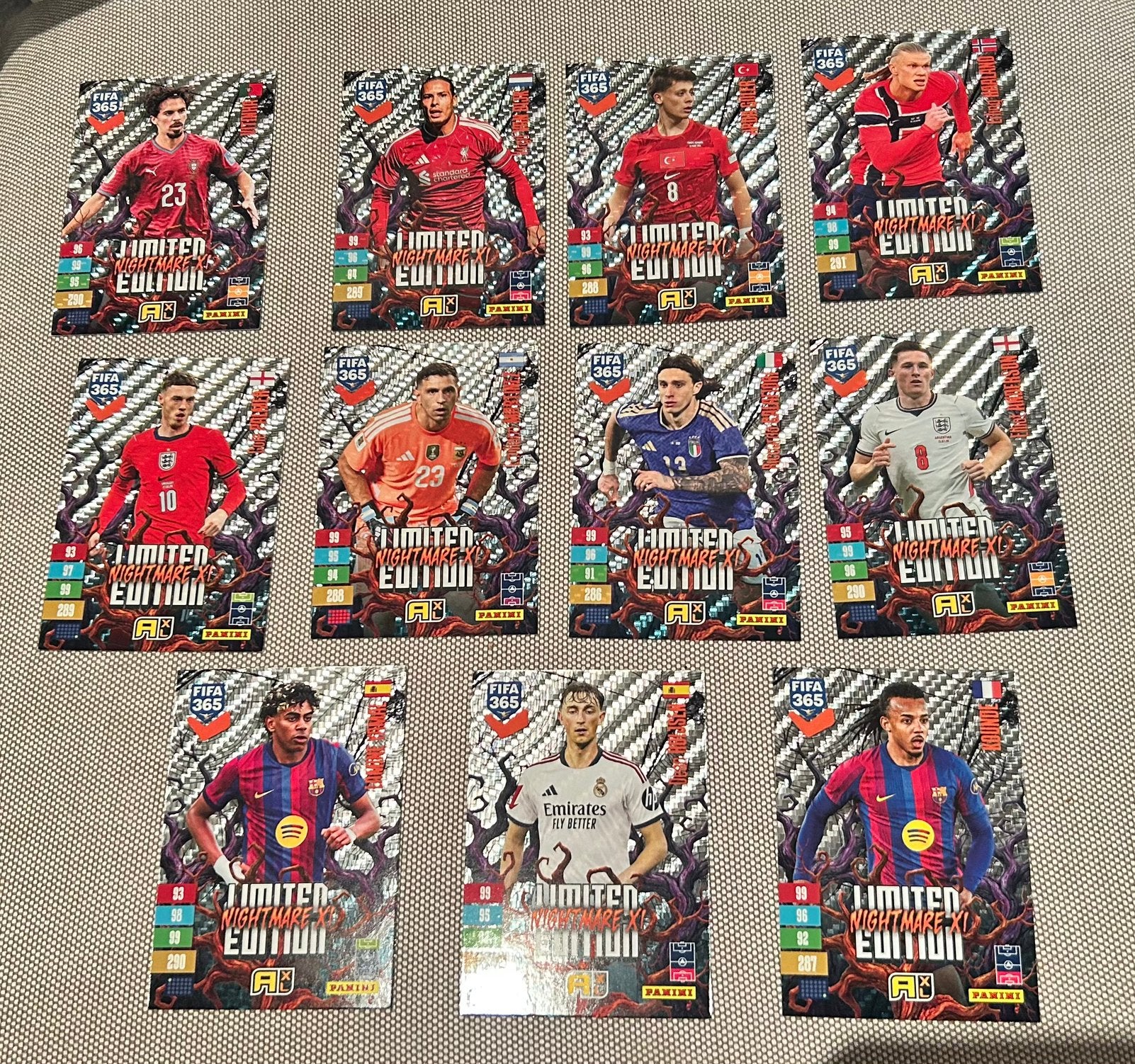 Panini  fifa 365 adrenalyn 2027 Exclusieve Halloween reeks, Ophalen of Verzenden, Nieuw, Meerdere plaatjes