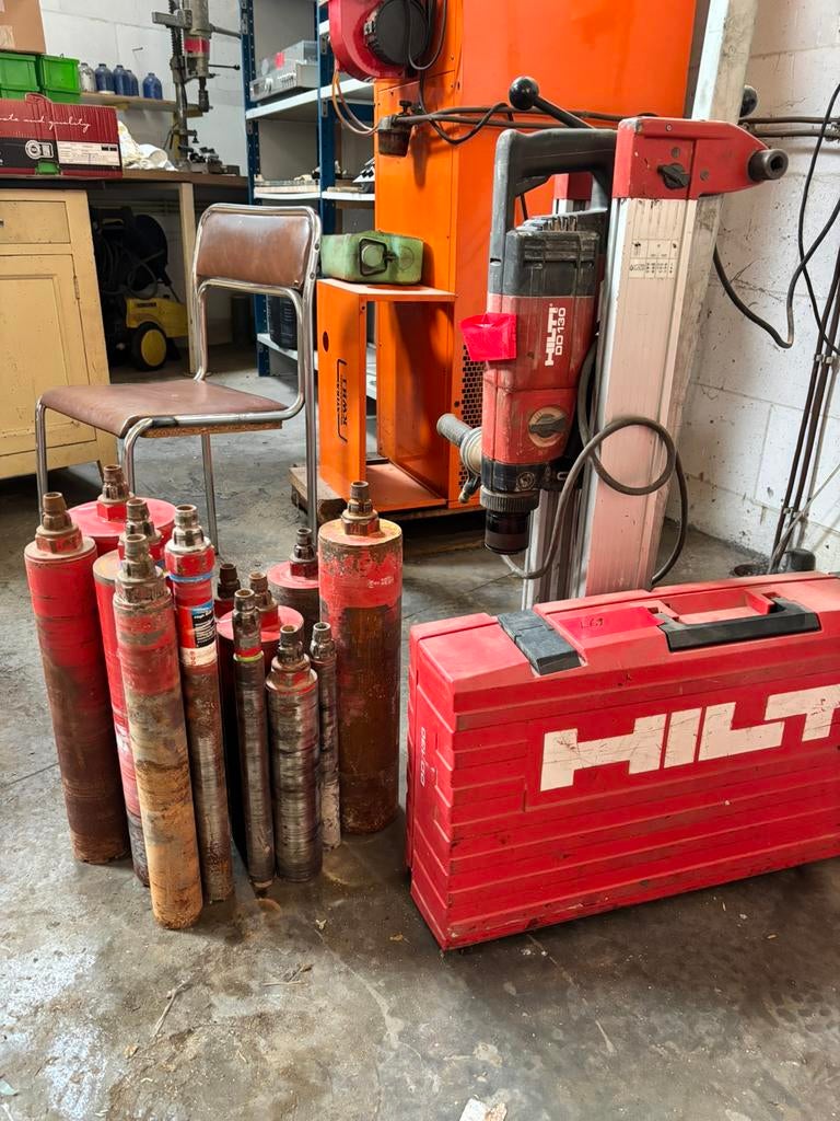 Foret diamanté Hilti type D130, Enlèvement, Utilisé, Perceuse