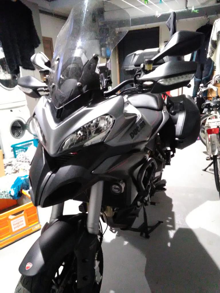 Ducati Multistrada 1200 S, Motos, Permis Moto A, Plus de 35 kW, 2 cylindres, Particulier