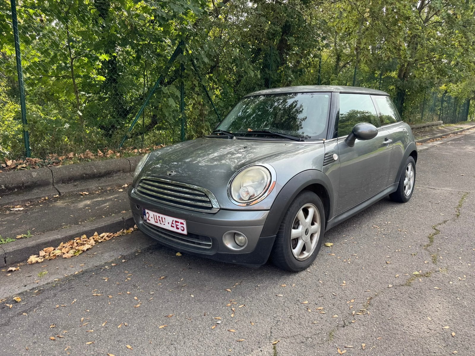 Mini One / 1.4 Essence/ 55 kw (75 p.k) 2009, Autos, Argent ou Gris, Achat, Boîte manuelle, Noir