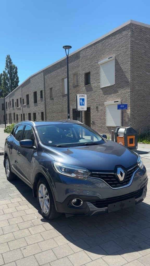 RENAULT KADJAR ESSENCE 118000KM 06/2015, Auto's, Renault, Kadjar, Particulier, Multifunctioneel stuurwiel, Te koop