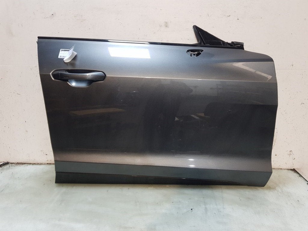 PORTIER RECHTS VOOR Audi E-Tron GT (F83) (01-2020/-), Gebruikt, Voor, Audi, Deur