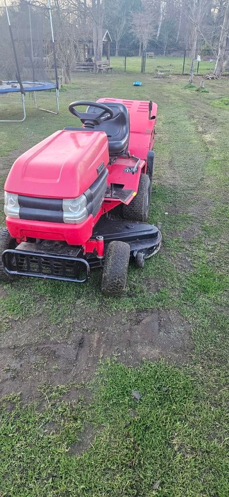 Zitmaaier v twin hydrostaat, Ophalen, Westwood, Opvangbak