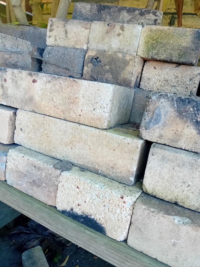 Vuurvaste stijn 100 stuk .2€ stuk, Tuin en Terras, Bielzen en Borduren, Ophalen of Verzenden