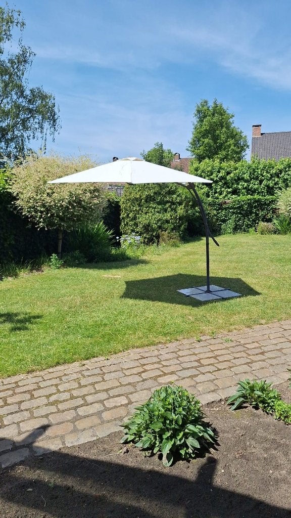 Parasol op voet 2800 mm diameter, Ophalen, Gebruikt, 2 tot 3 meter, Zweefparasol