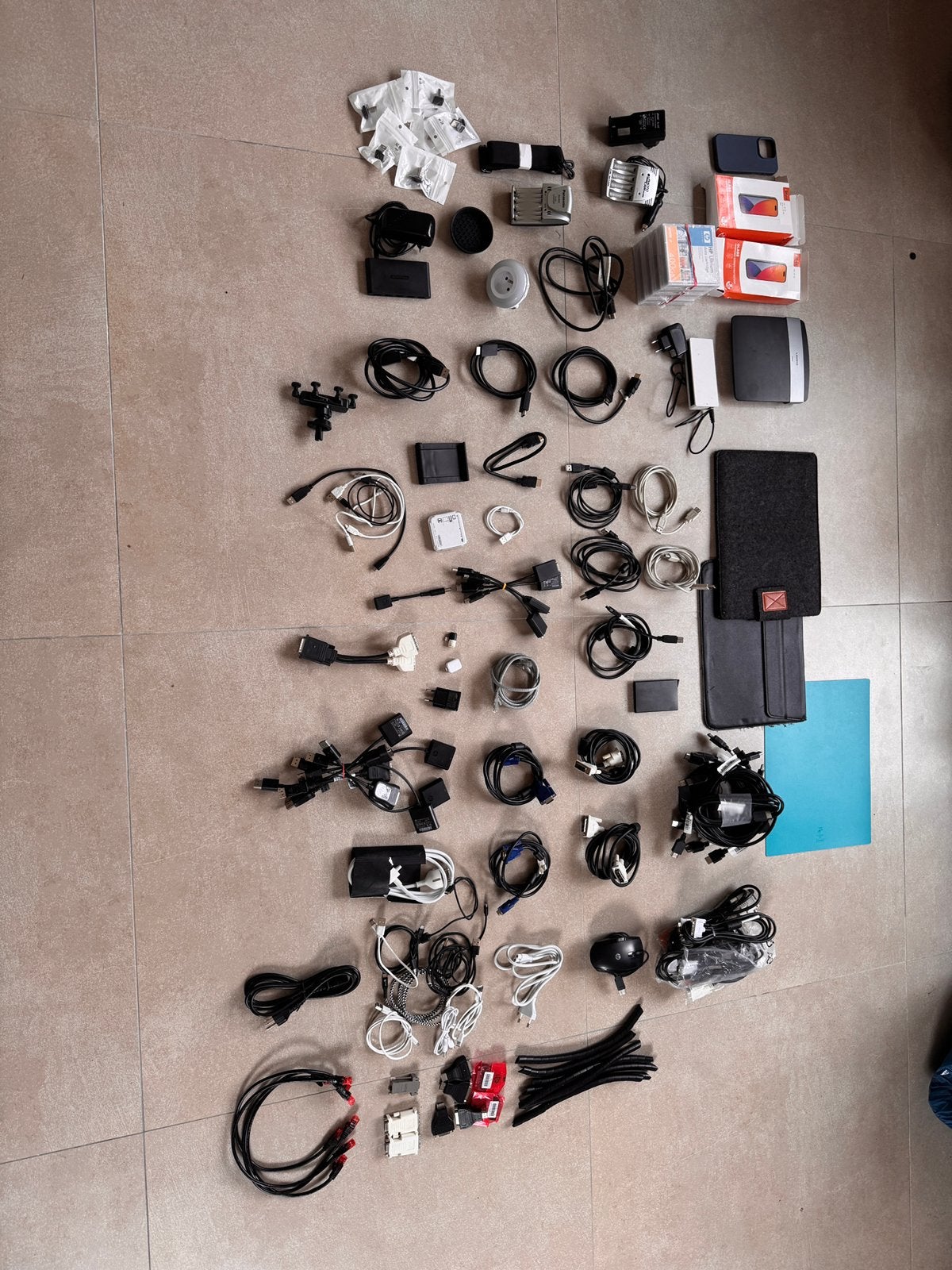 Uitverkoop allerlei kabels en apparatuur, Audio, Tv en Foto, Audiokabels en Televisiekabels, Ophalen of Verzenden, Zo goed als nieuw