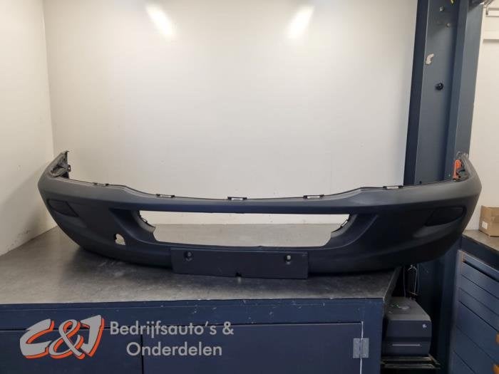 Voorbumper van een Mercedes Sprinter (NVT), Gebruikt, -, Ophalen of Verzenden, Bumper