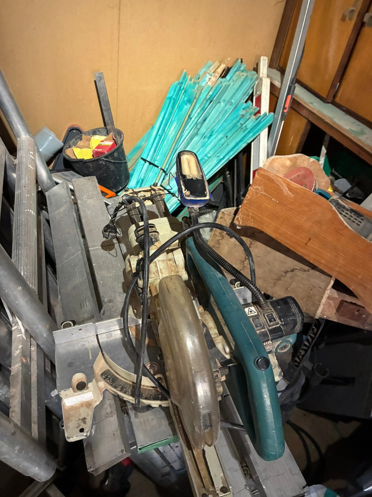 Afkortzaag makita, Doe-het-zelf en Bouw, Ophalen, Gebruikt, Afkortzaag