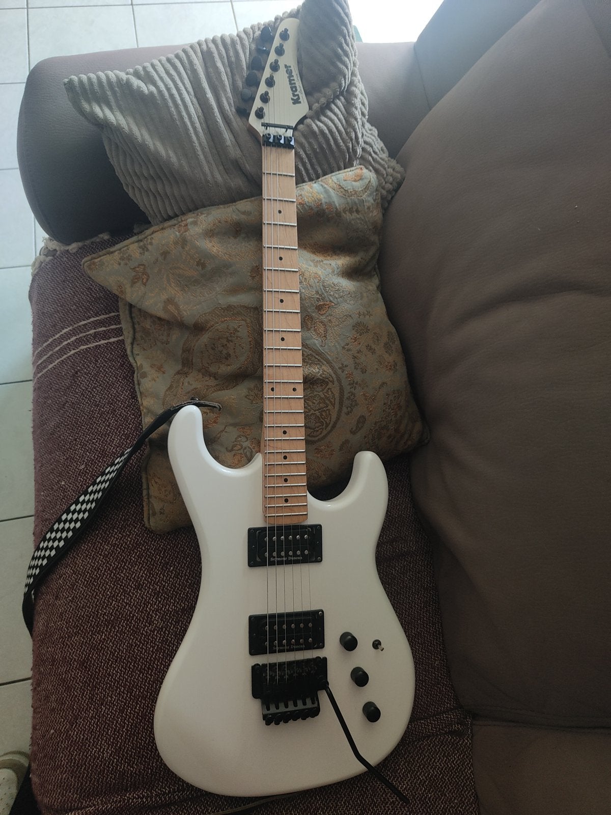Kramer Pacer Vintage Pearl White, Muziek en Instrumenten, Ophalen of Verzenden, Zo goed als nieuw
