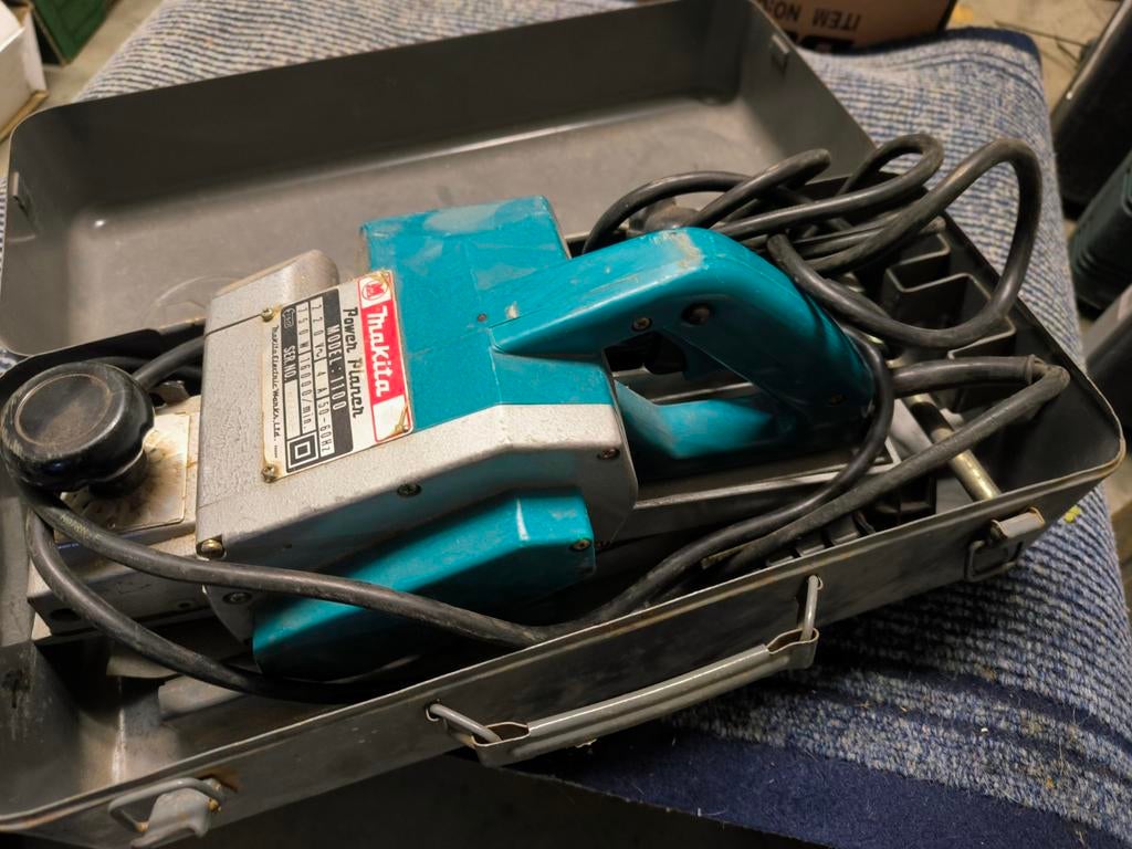 Rabot électrique Makita 1100 - Fabriqué au Japon, Bricolage & Construction, Outillage | Ponceuses, Enlèvement ou Envoi