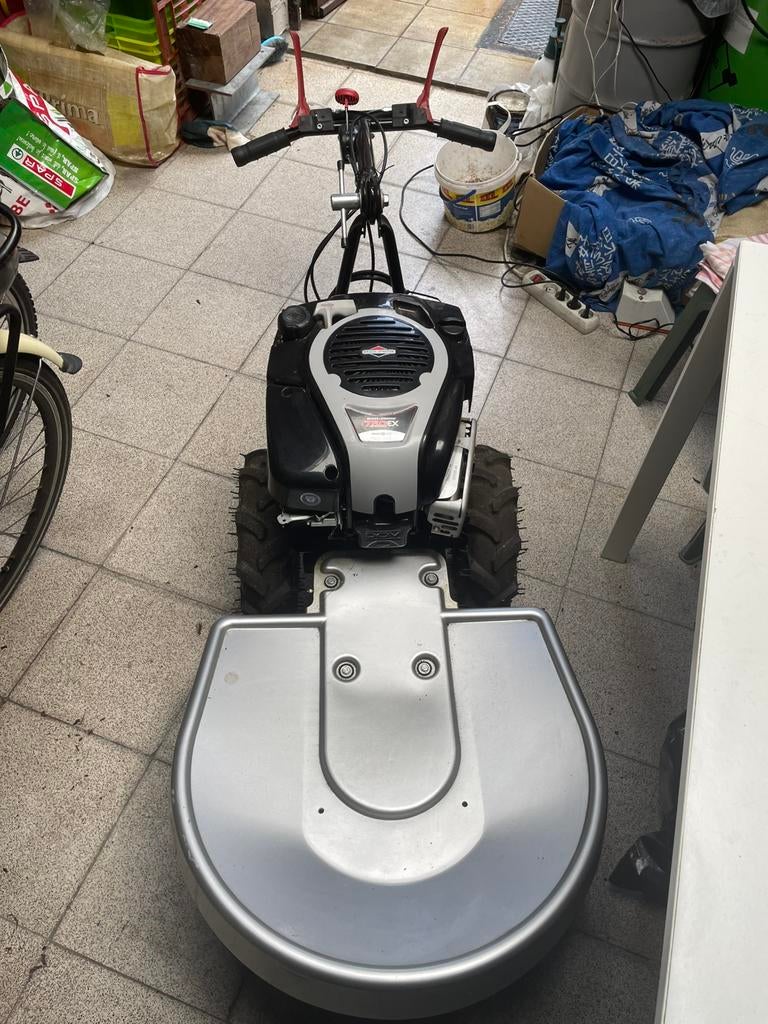 Hooggrasmaaier benzine 95, Tuin en Terras, Grasmaaiers, Zo goed als nieuw, Ophalen
