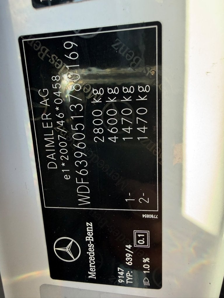 Mercedes Vito ( Stock ID 80169) — 24