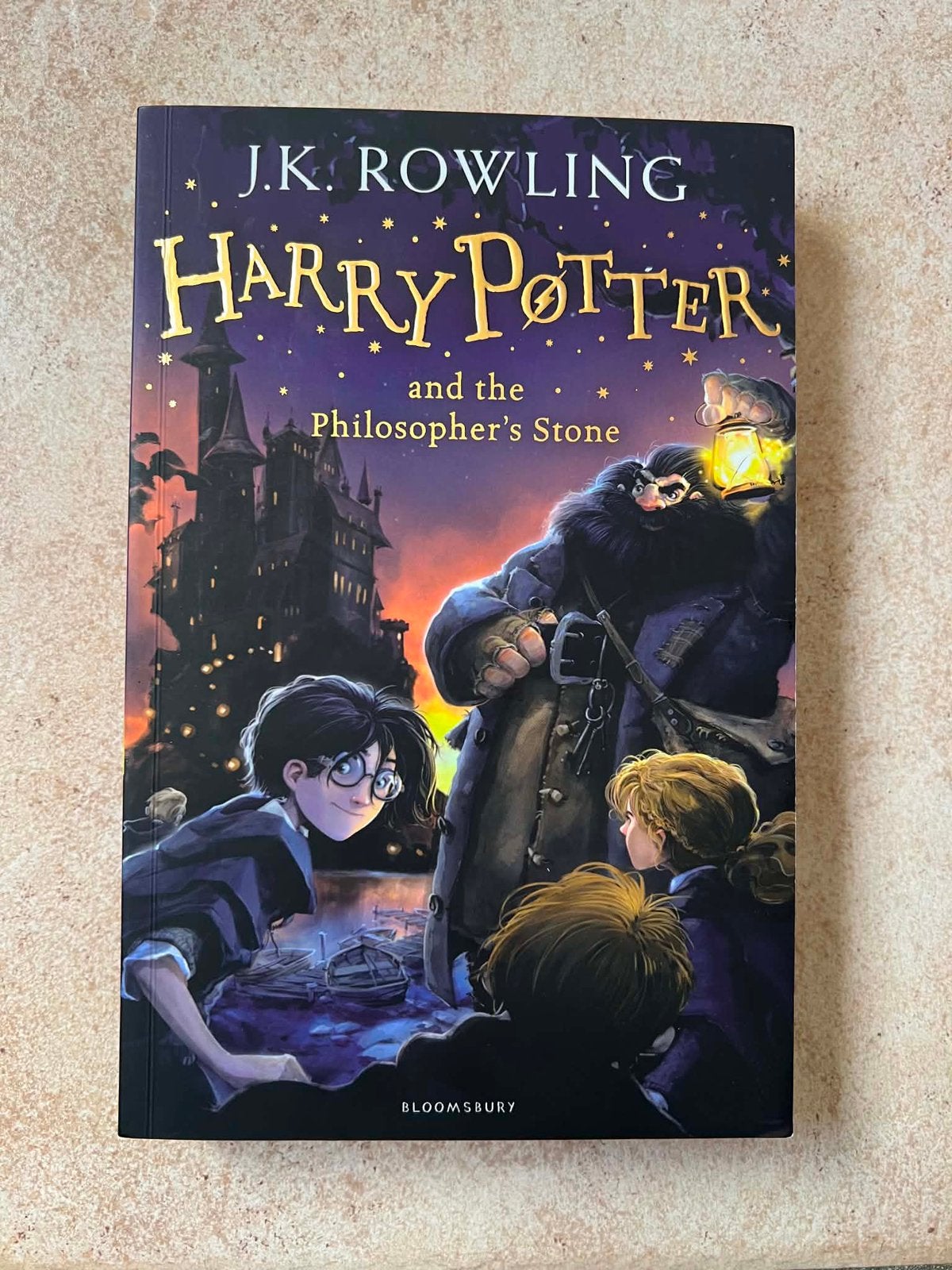 Harry potter boek, Verzamelen, Harry Potter, Zo goed als nieuw, Ophalen of Verzenden