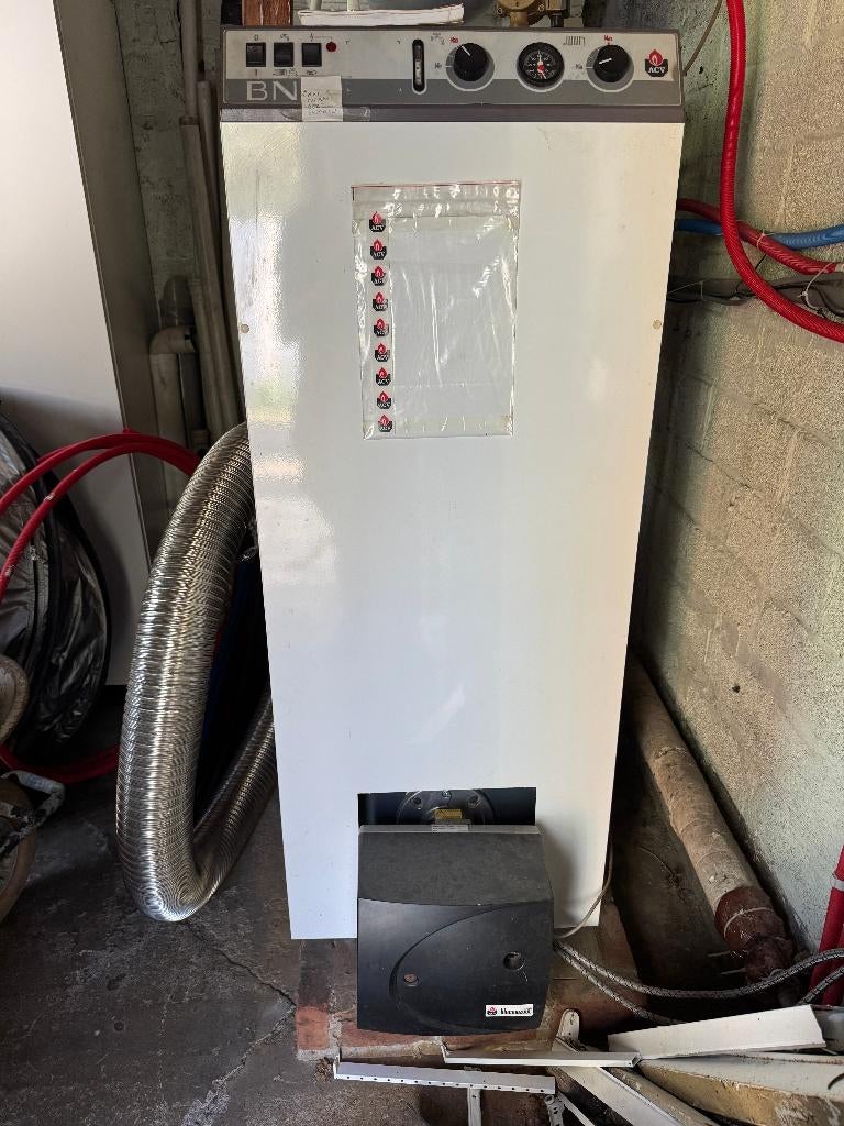 Chaudière à gaz ACV BNE 2 avec brûleur à biomsel (2014), Plus de 10 ans, Boiler, Enlèvement, Utilisé