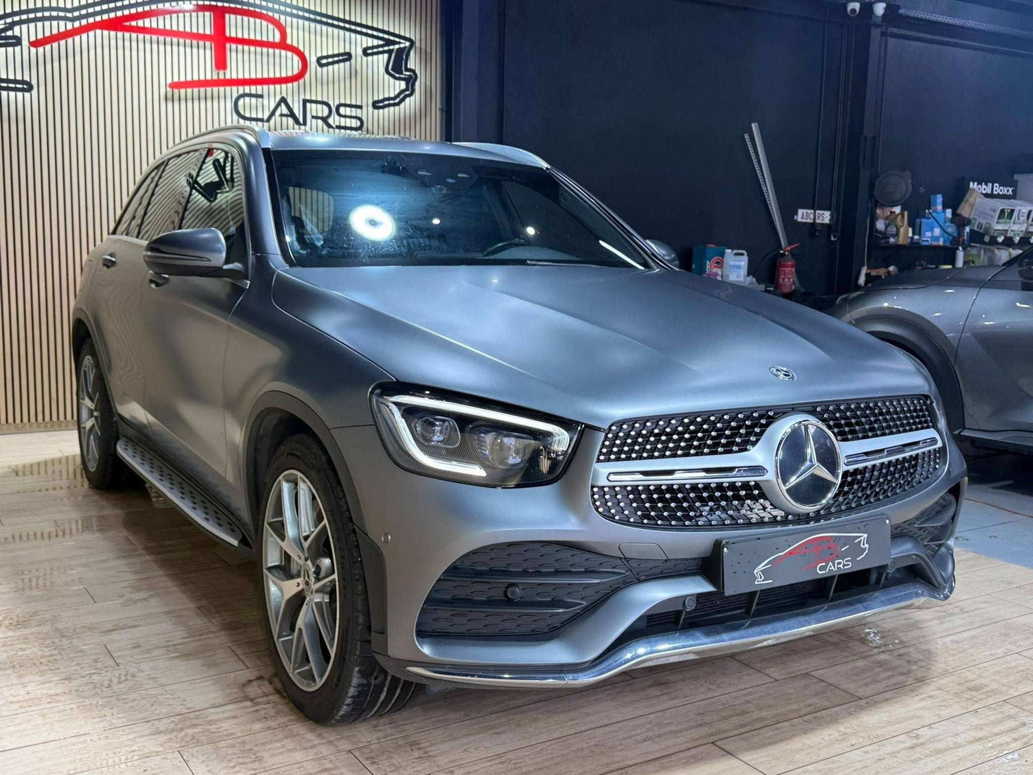 Mercedes-Benz GLC 200 d 4-Matic * PACK AMG - FACE LIFT * GAR, Autos, Cuir, Argent ou Gris, Achat, 140 g/km