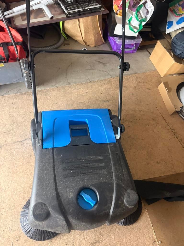 Veegmachine, Ophalen, Zo goed als nieuw