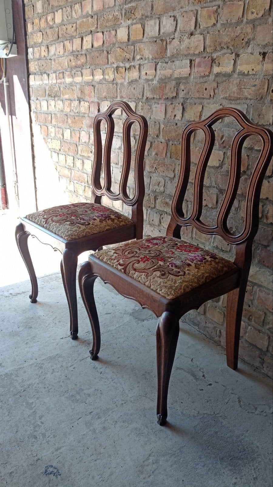 2 stoelen in goede staat, Enlèvement