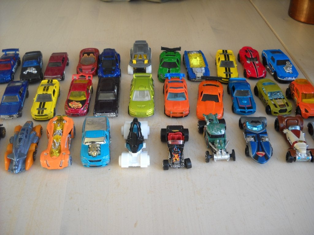 pakket autos hotwheels-goede staat-30stuks, Kinderen en Baby's, Ophalen, Zo goed als nieuw