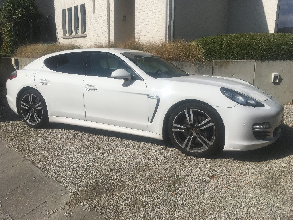 Porsche Panamera  3,6 V6, Auto's, Porsche, Automaat, Euro 5, Zwart, Wit