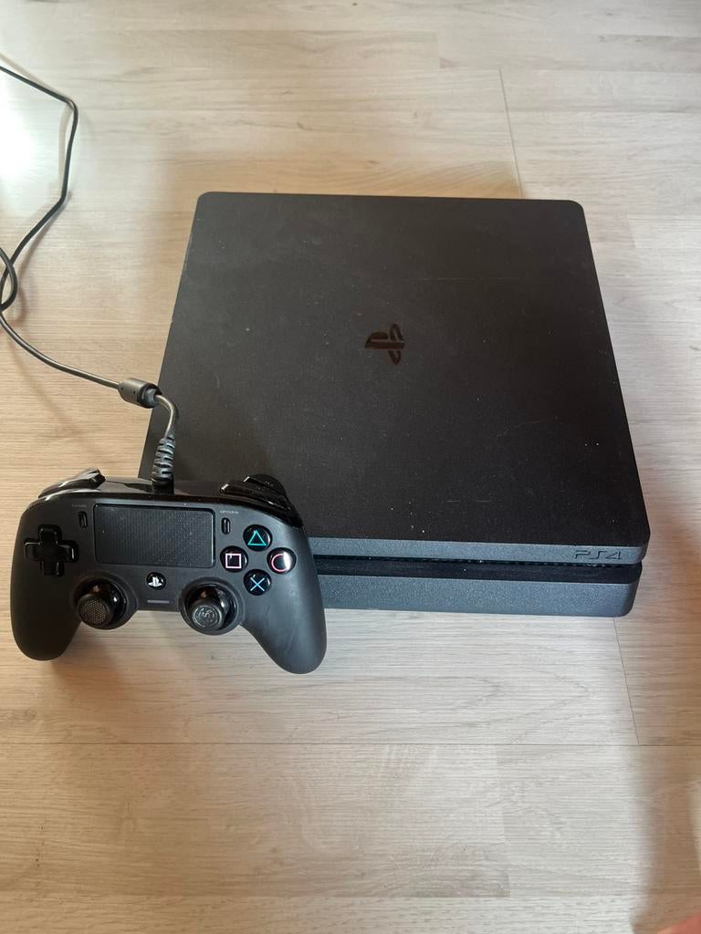 PlayStation 4 met controller en games, Ophalen, 1 TB, Met 1 controller, Slim