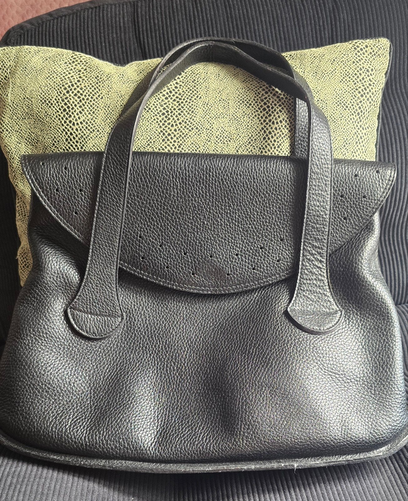 delvaux Memoire, Ophalen