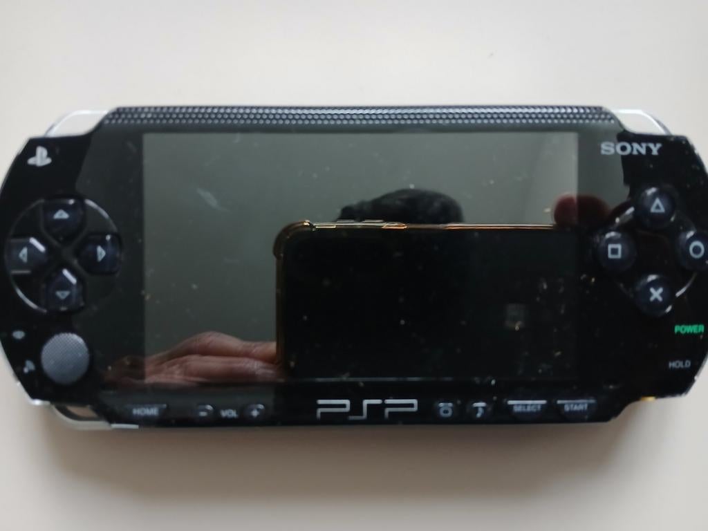 Console psp 1004, Games en Spelcomputers, Spelcomputers | Sony PSP, Ophalen, PSP